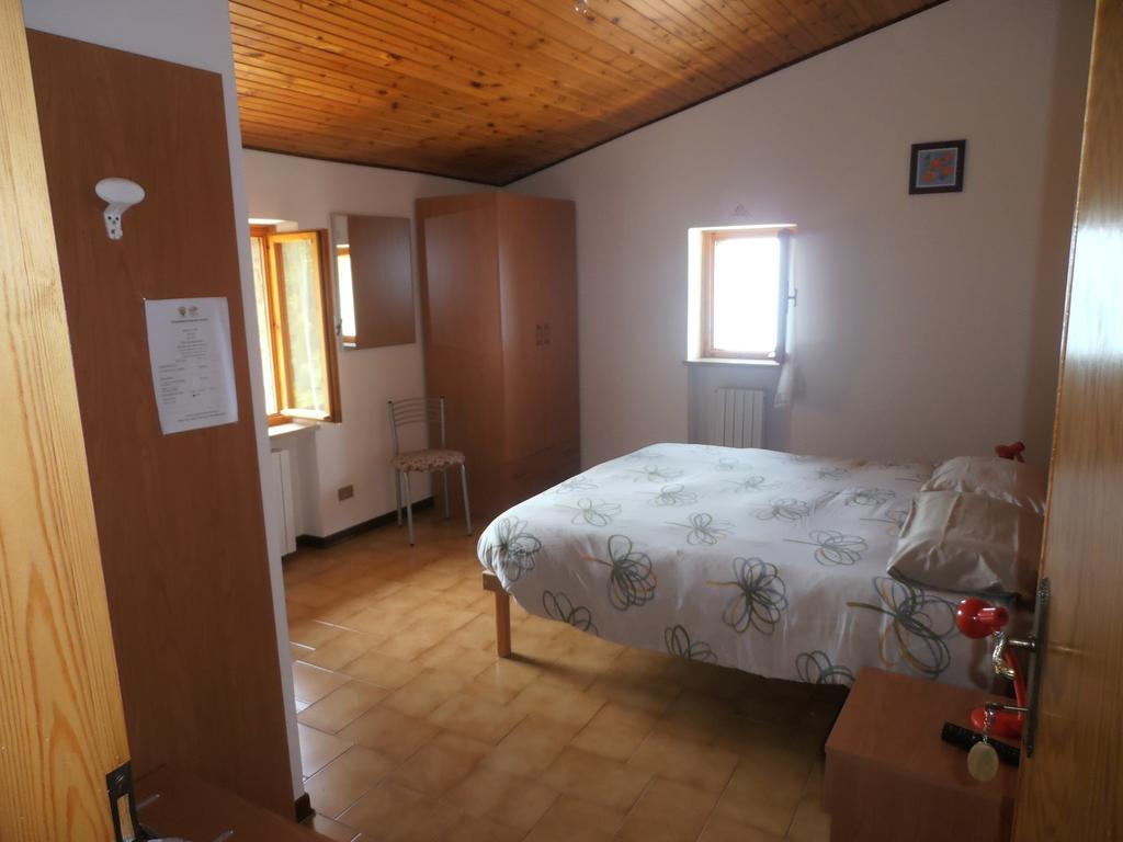 Agriturismo La Part San Zeno di Montagna Pokoj fotografie